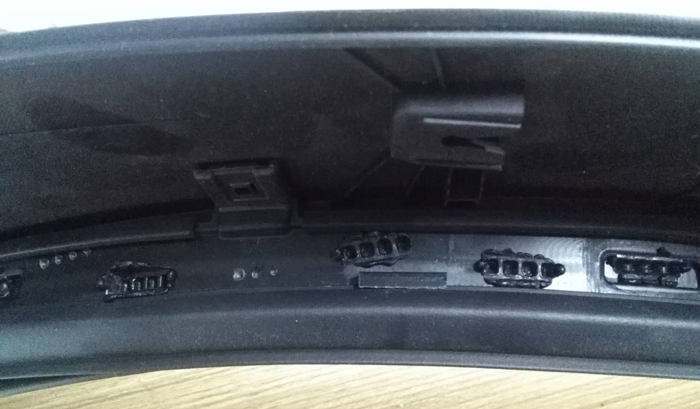 汽車(chē)塑料件拼接穿刺圖片